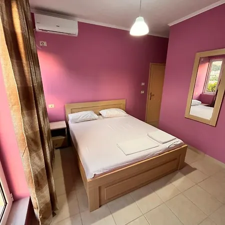 Szálloda Himara City Hotel